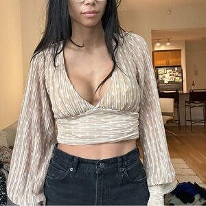 House of Harlow 1960 Cream Puff Sleeve Crop Blouse